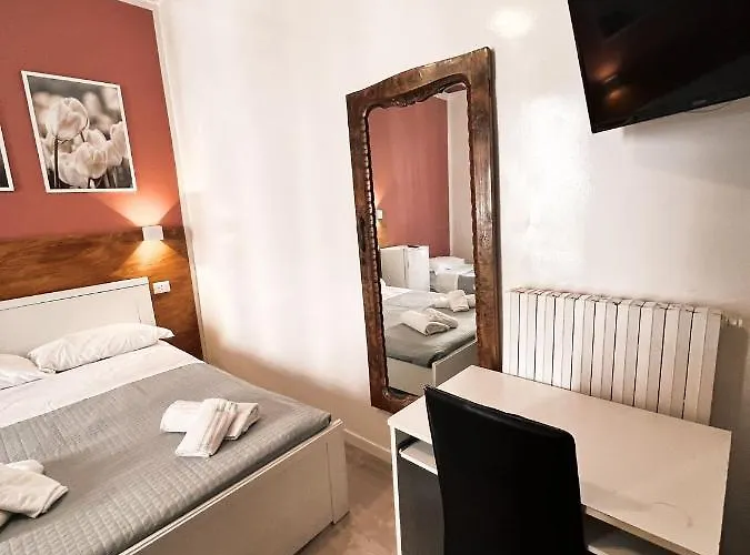 Gasthuis Novaroma By Local Domus *